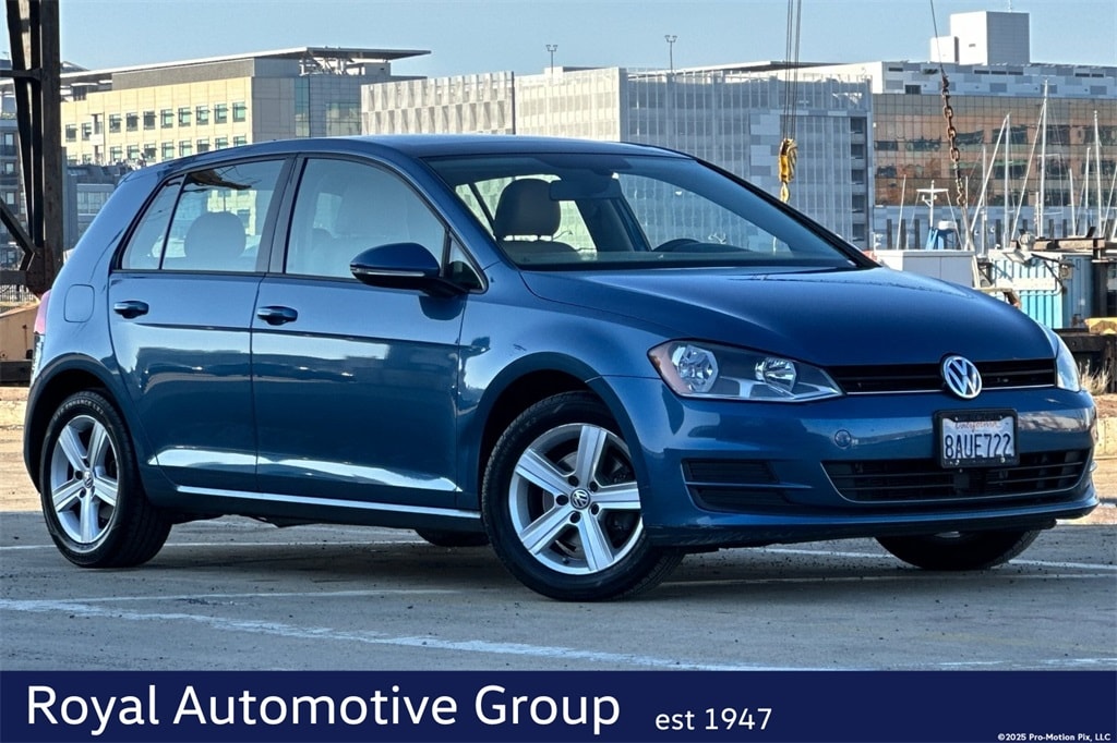 2017 Volkswagen Golf Wolfsburg Edition