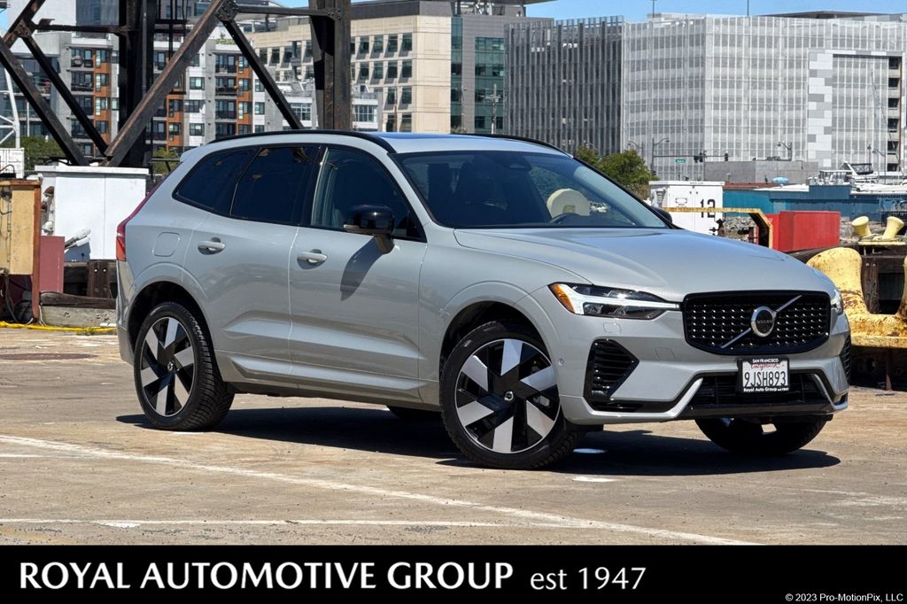 2024 Volvo XC60 T8 Plus Dark Theme AWD's photo