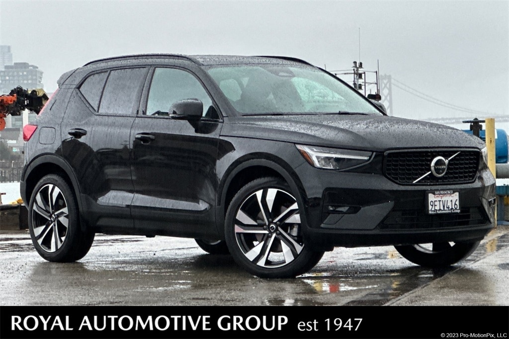 2023 Volvo XC40 Ultimate