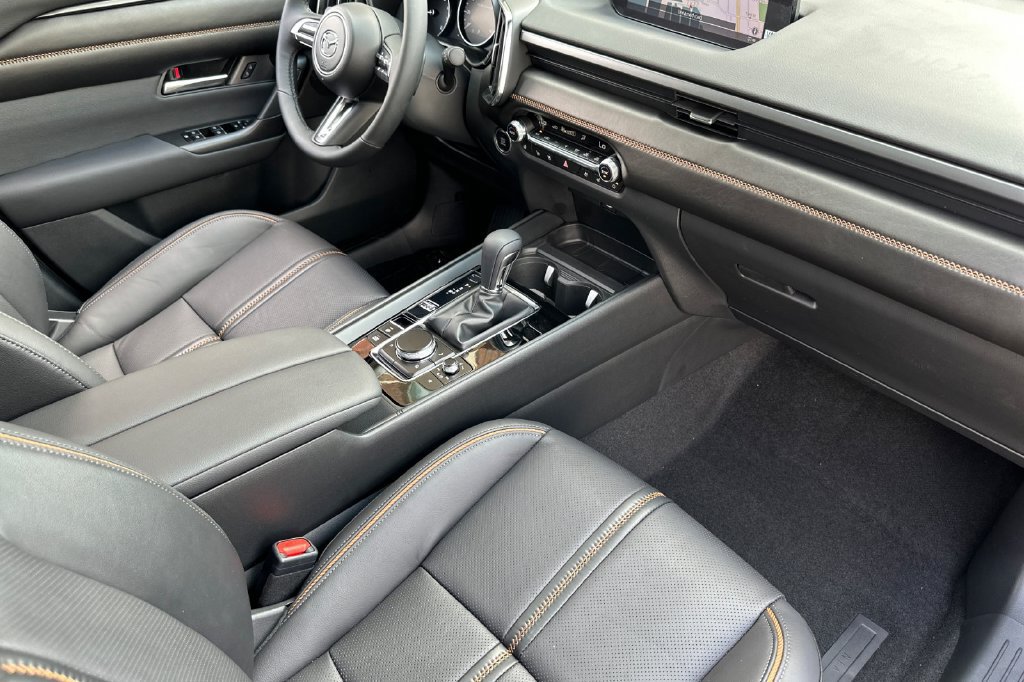 2025 Mazda CX-50 Premium Plus - Photo 13
