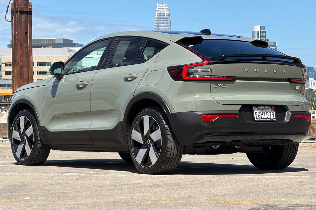 2023 Volvo C40 Recharge Pure Electric Twin Ultimate photo 5