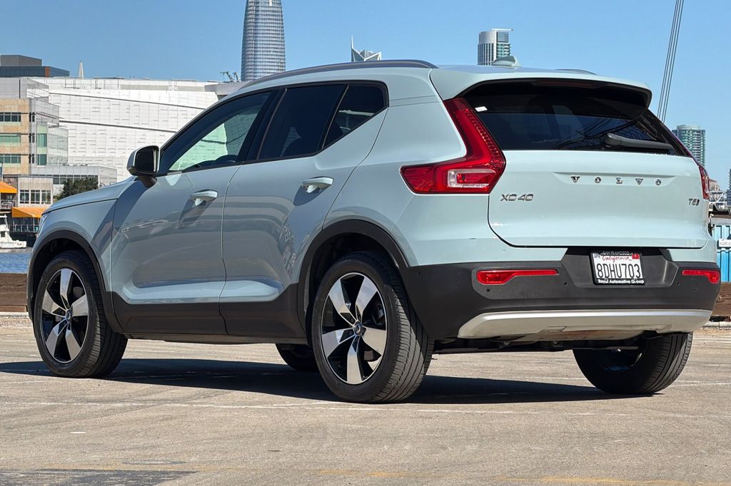 2019 Volvo XC40 T5 photo 5
