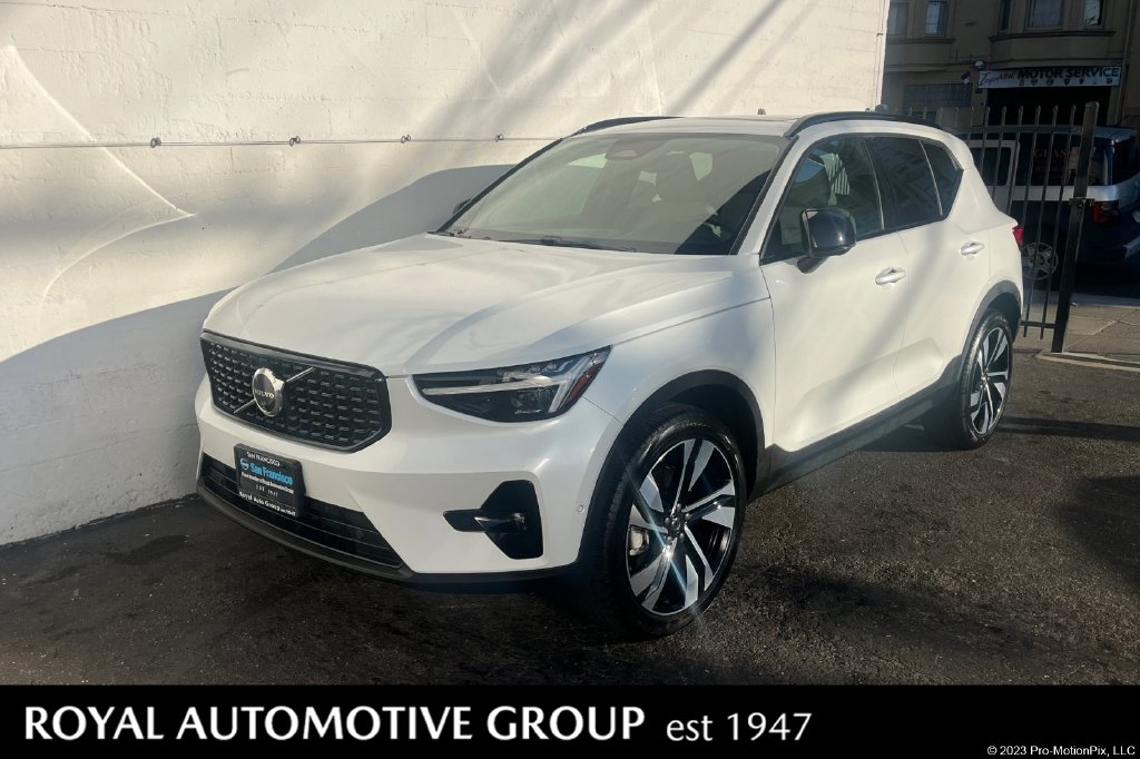 2024 Volvo XC40