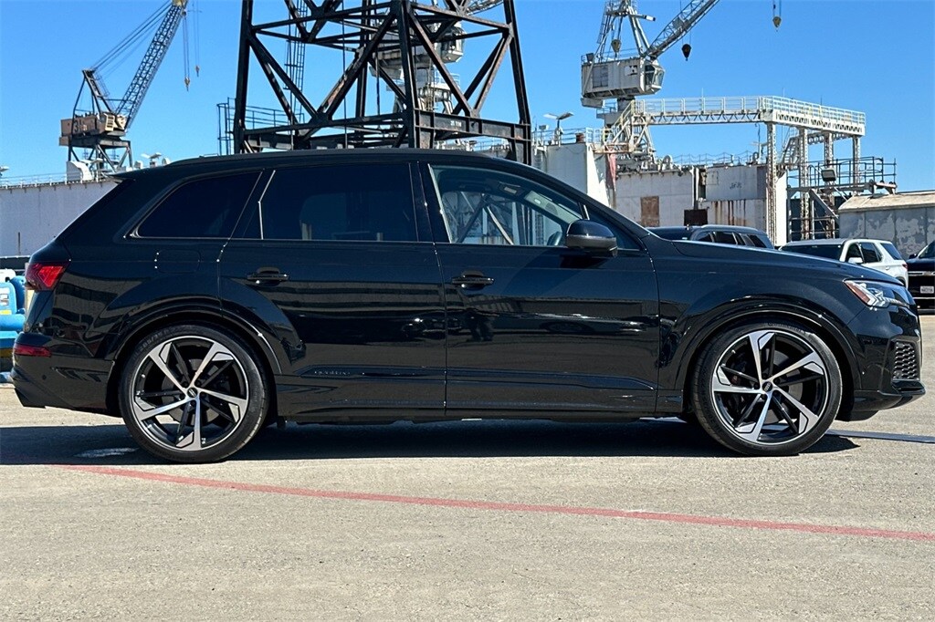 2024 Audi SQ7 Prestige photo 3