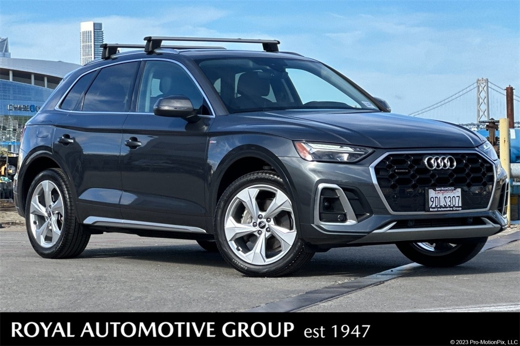 2023 Audi Q5 Premium Plus's photo