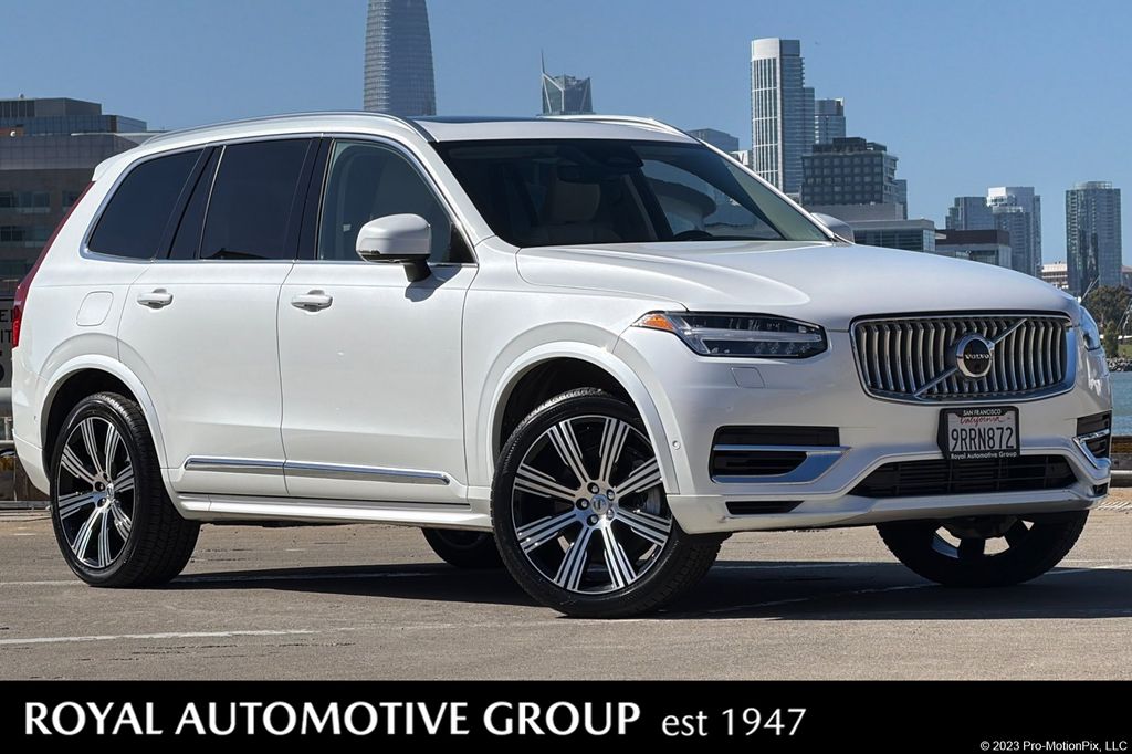 2025 Volvo XC90 Plug-In Hybrid