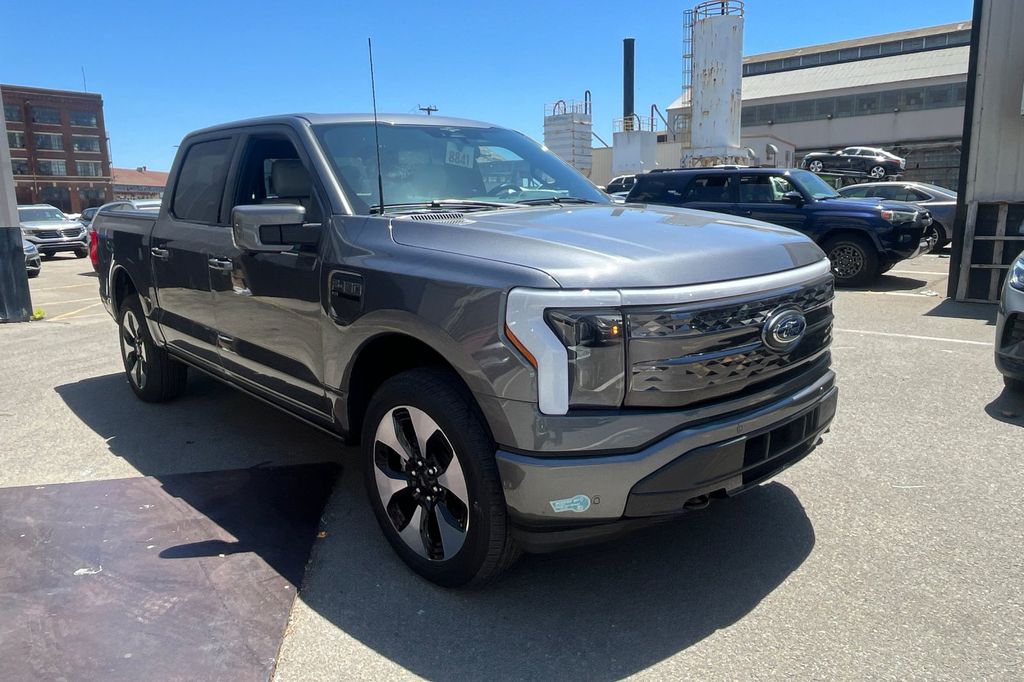 2023 Ford F-150 Platinum 4x4 SuperCrew 5-1/2 Box's photo