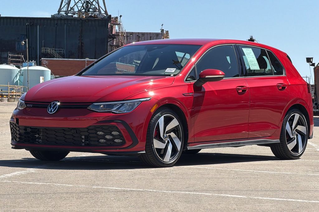 2022 Volkswagen Golf GTI 2.0T S photo 3