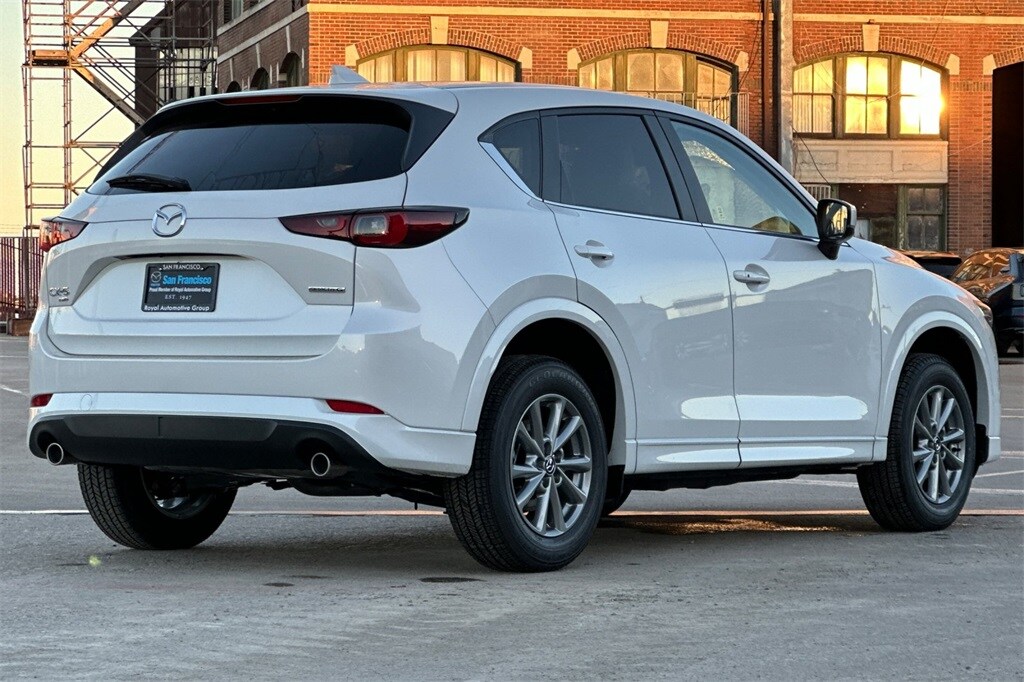 2025 Mazda CX-5 2.5 S Preferred photo 4