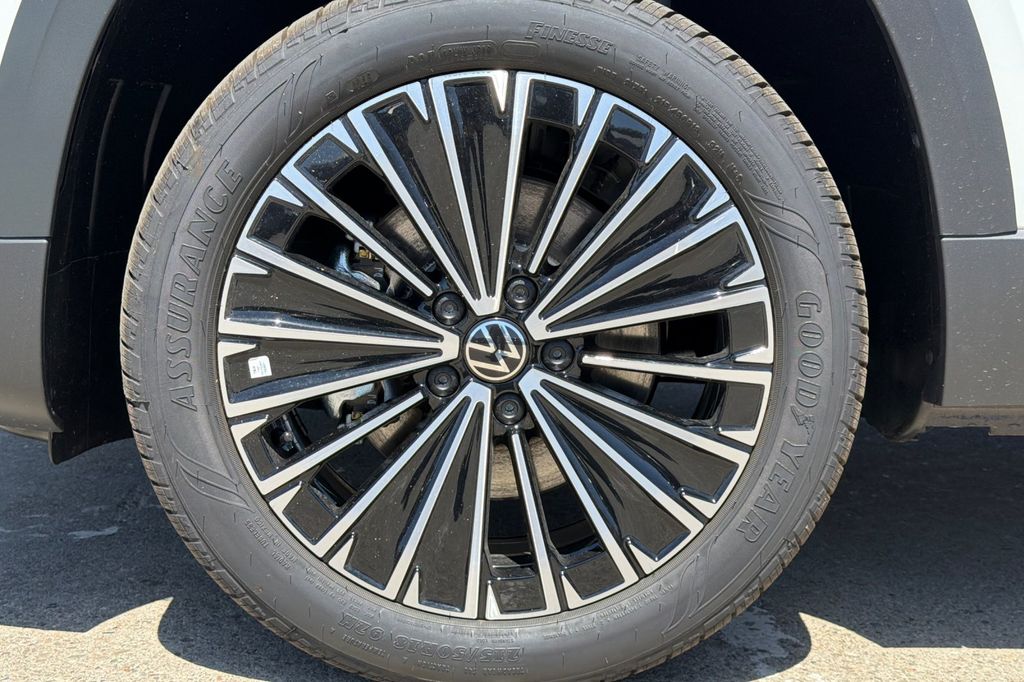 2026 Volkswagen Taos SE - Photo 24