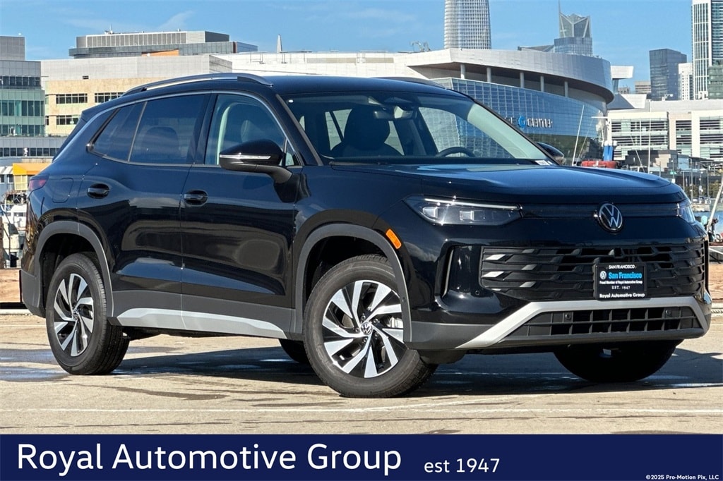 2025 Volkswagen Tiguan S's photo