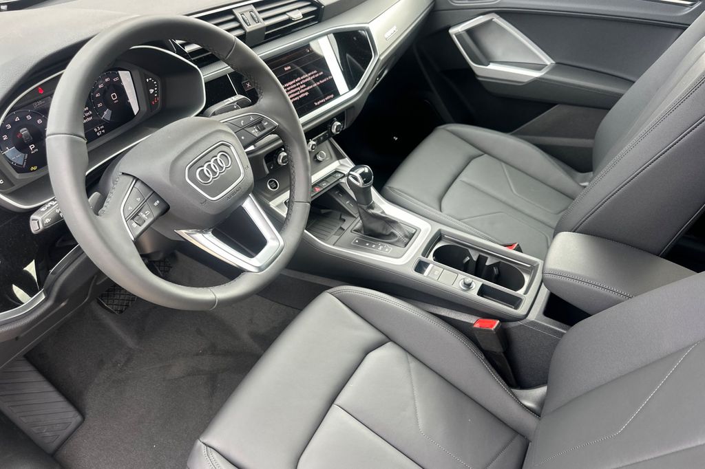 2025 Audi Q3 S Line Premium - Photo 7