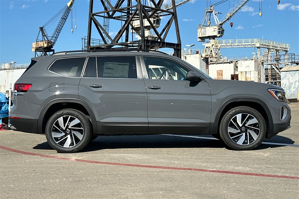 2026 Volkswagen Atlas SE Technology photo 3