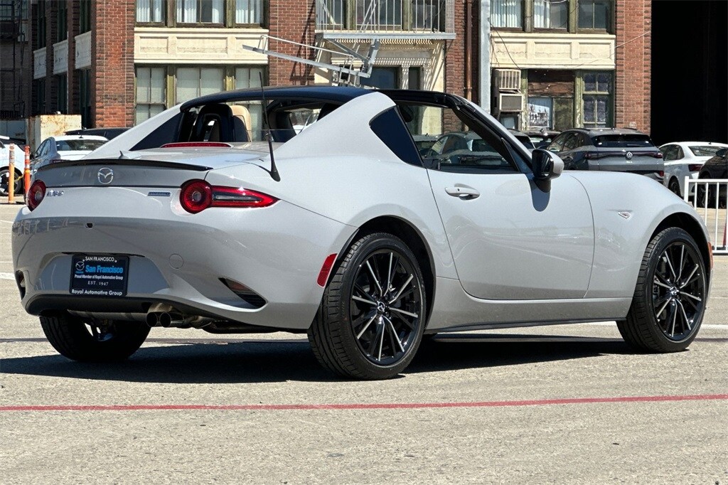 2025 Mazda MX-5 Miata Miata RF Grand Touring photo 4