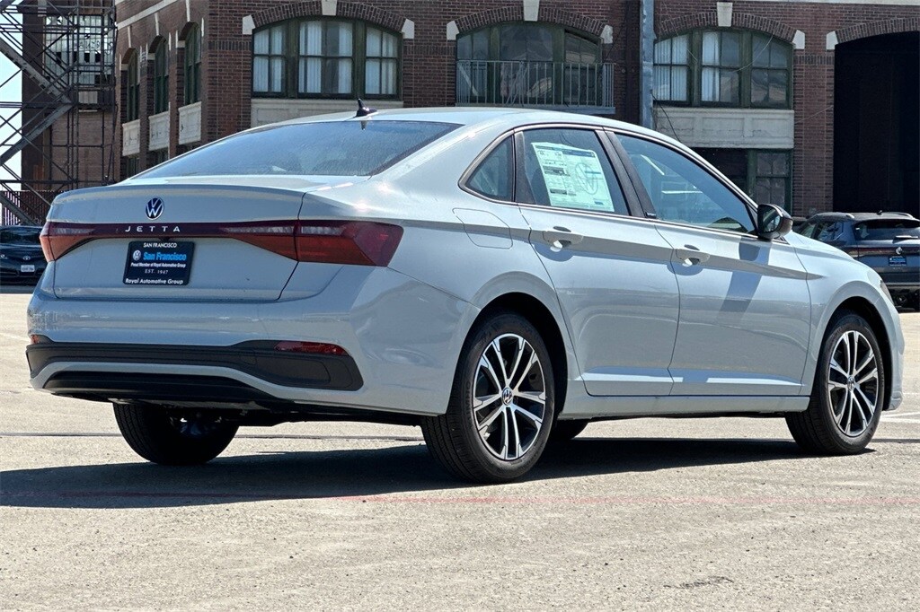 2025 Volkswagen Jetta 1.5T Sport photo 2