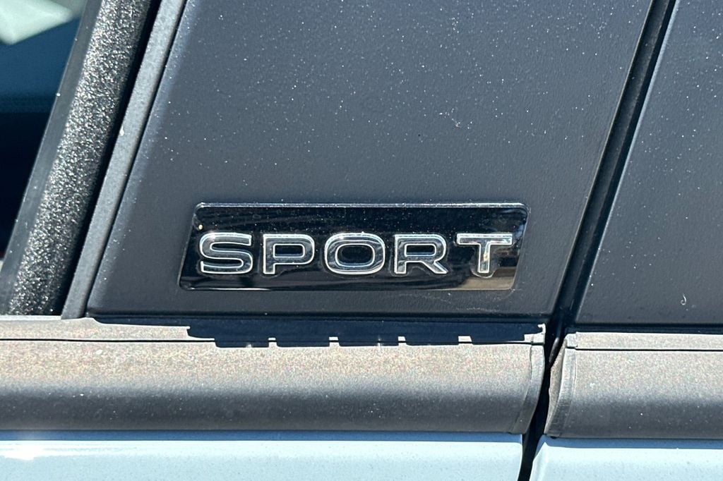 2025 Volkswagen Jetta Sport - Photo 19