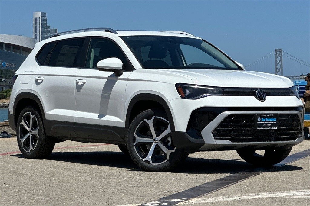 2025 Volkswagen Taos SEL photo 2