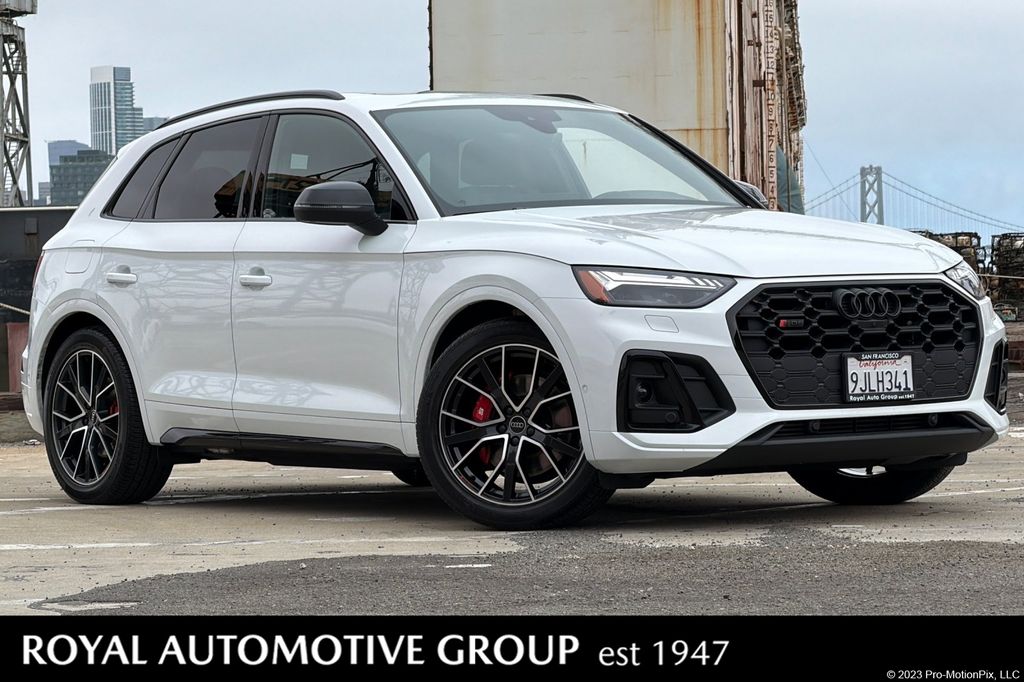 2024 Audi SQ5 Prestige