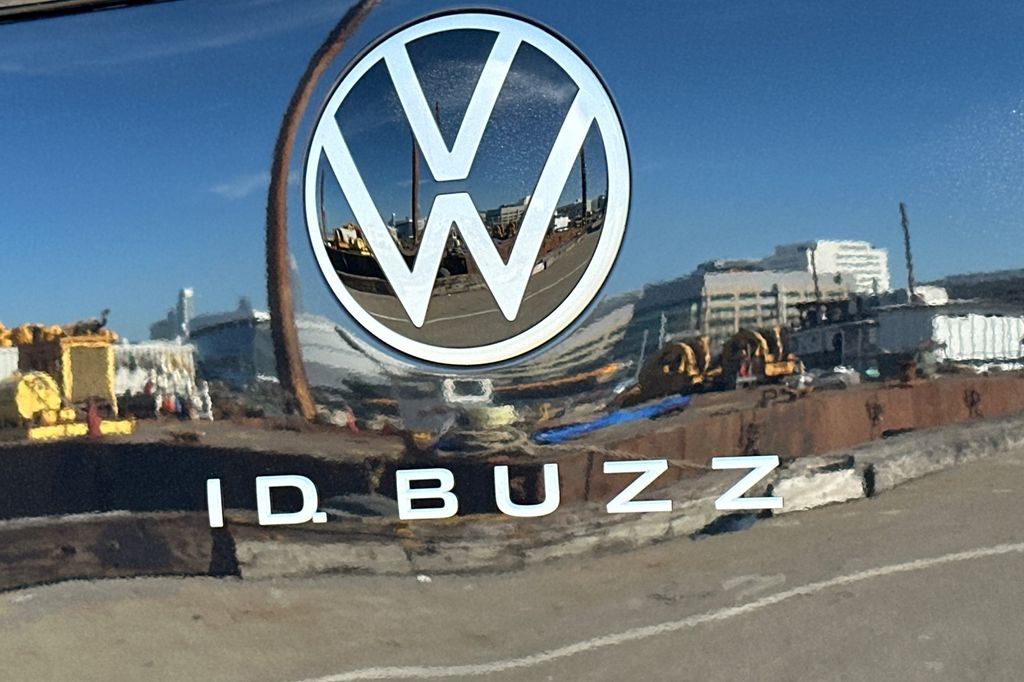 2025 Volkswagen ID. Buzz PRO S - Photo 23