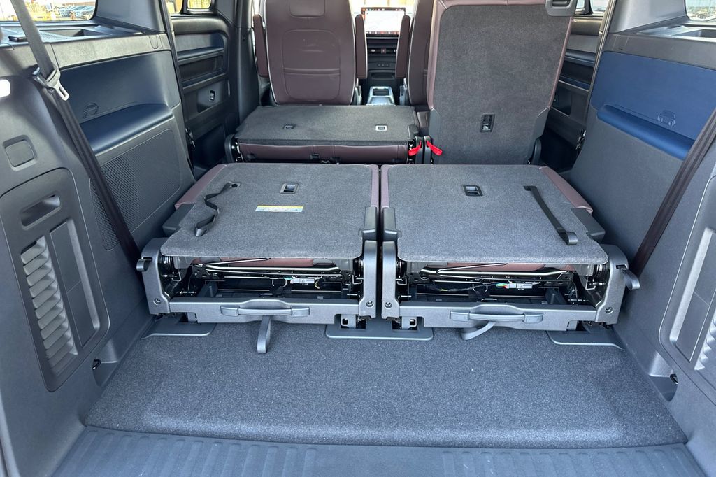 2025 Volkswagen ID. Buzz PRO S - Photo 13