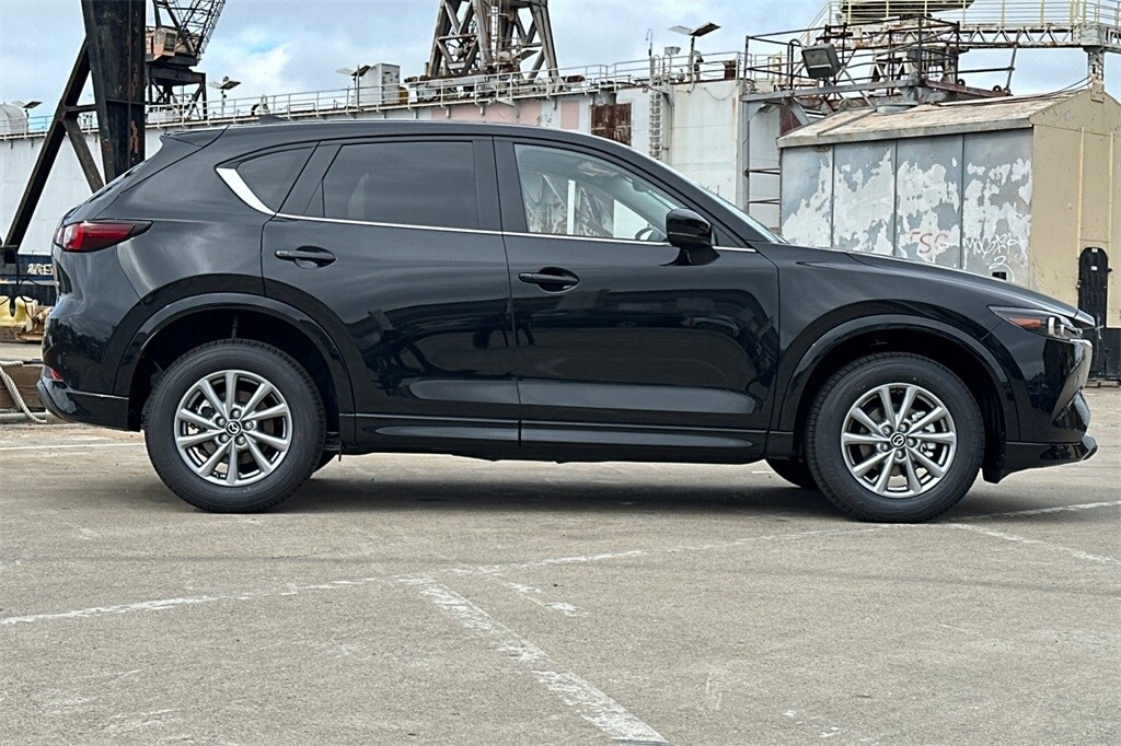 2025 Mazda CX-5 2.5 S Preferred photo 3