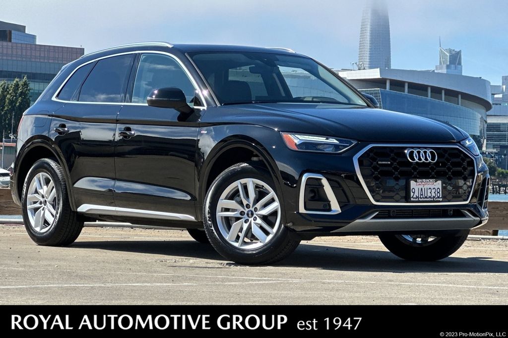 2023 Audi Q5 45 S line Premium