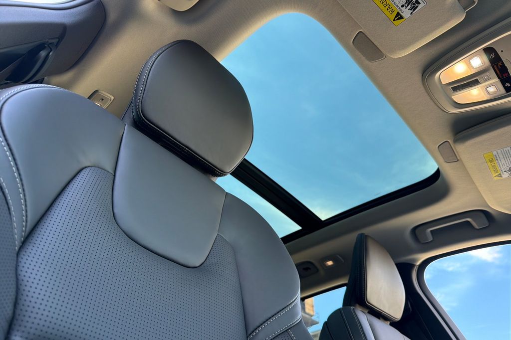 2026 Volvo XC90 Ultra - Photo 18