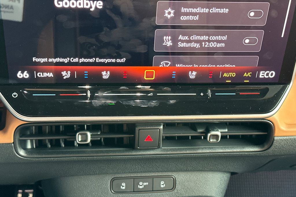 2025 Volkswagen ID. Buzz PRO S - Photo 19