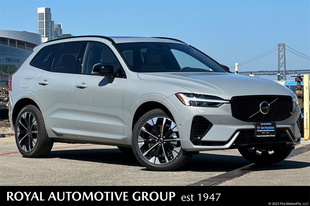 New 2026 Volvo XC60 plug-in hybrid T8 Plus SUV