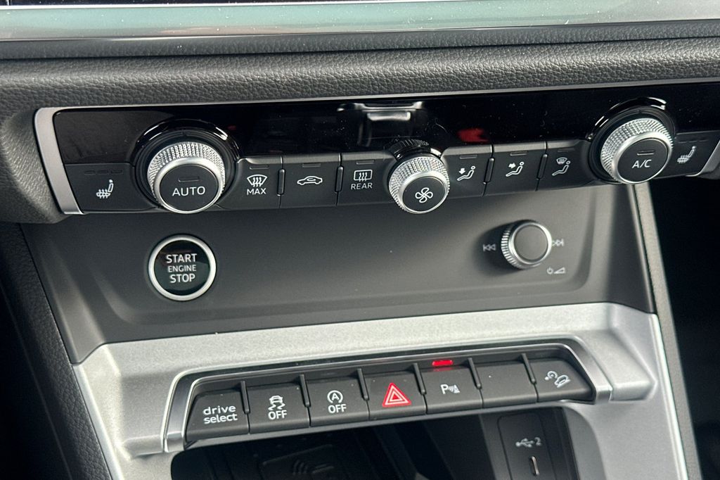 2025 Audi Q3 S Line Premium - Photo 17
