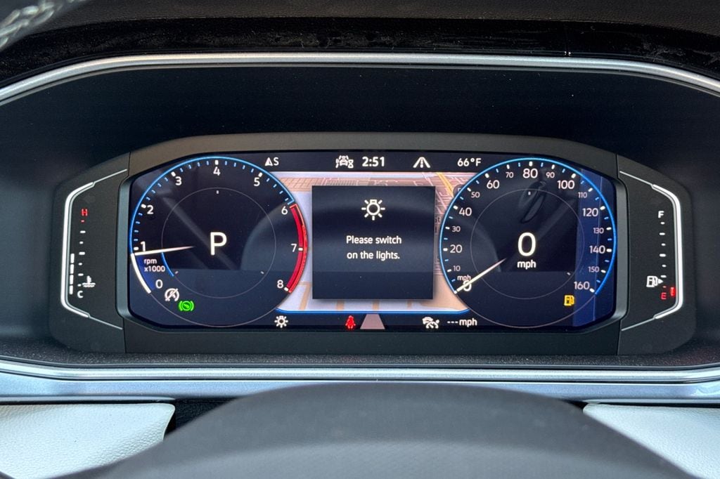 2025 Volkswagen Taos SEL - Photo 21