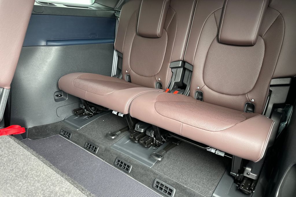 2025 Volkswagen ID. Buzz PRO S - Photo 12