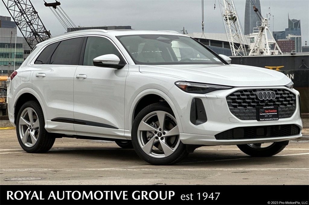 2025 Audi New Q5 Premium Plus's photo