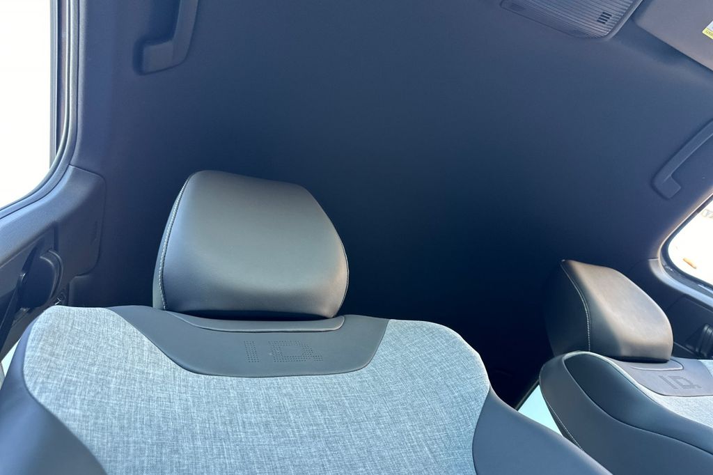 2026 Volkswagen ID.4 PRO - Photo 14