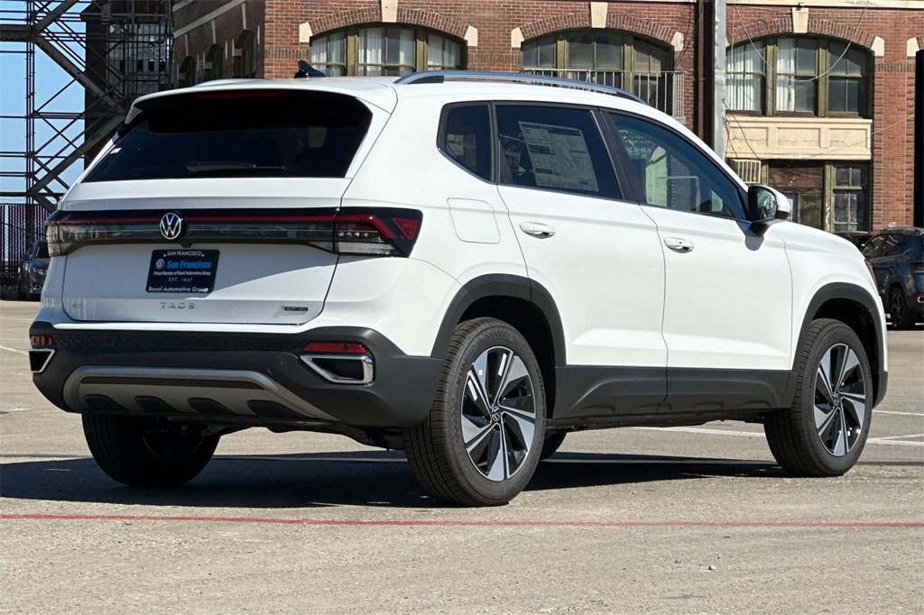 New 2025 Volkswagen Taos 1.5T SE SUV