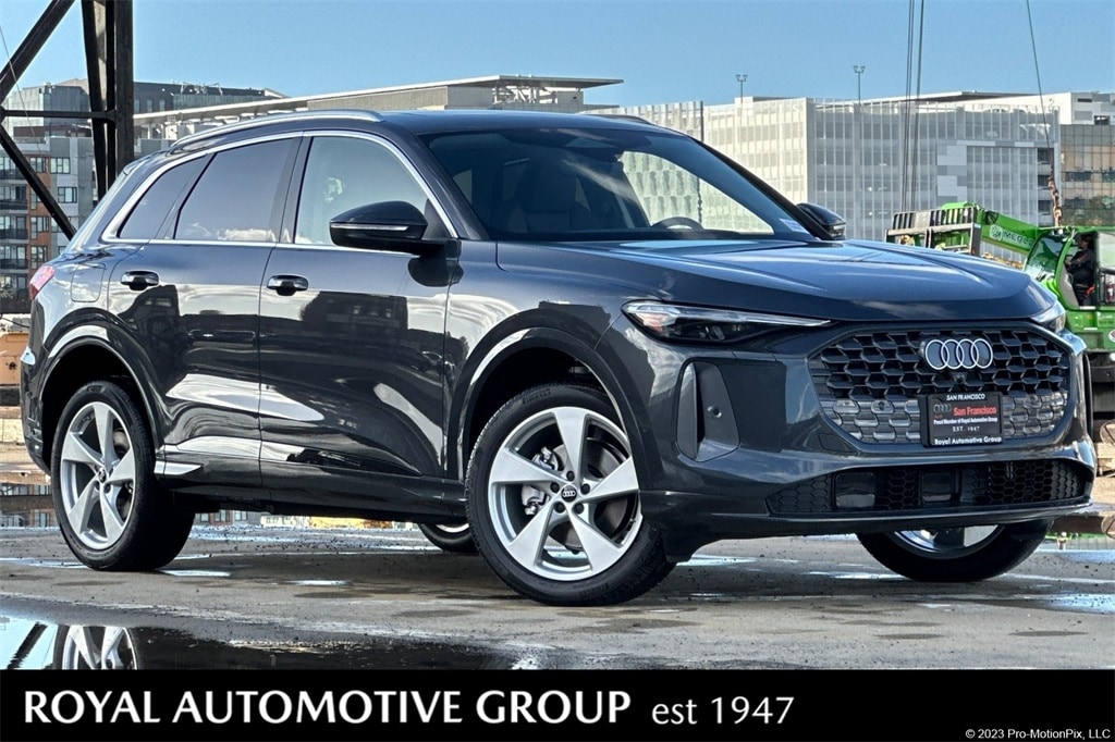 2025 Audi New Q5 Premium Plus's photo