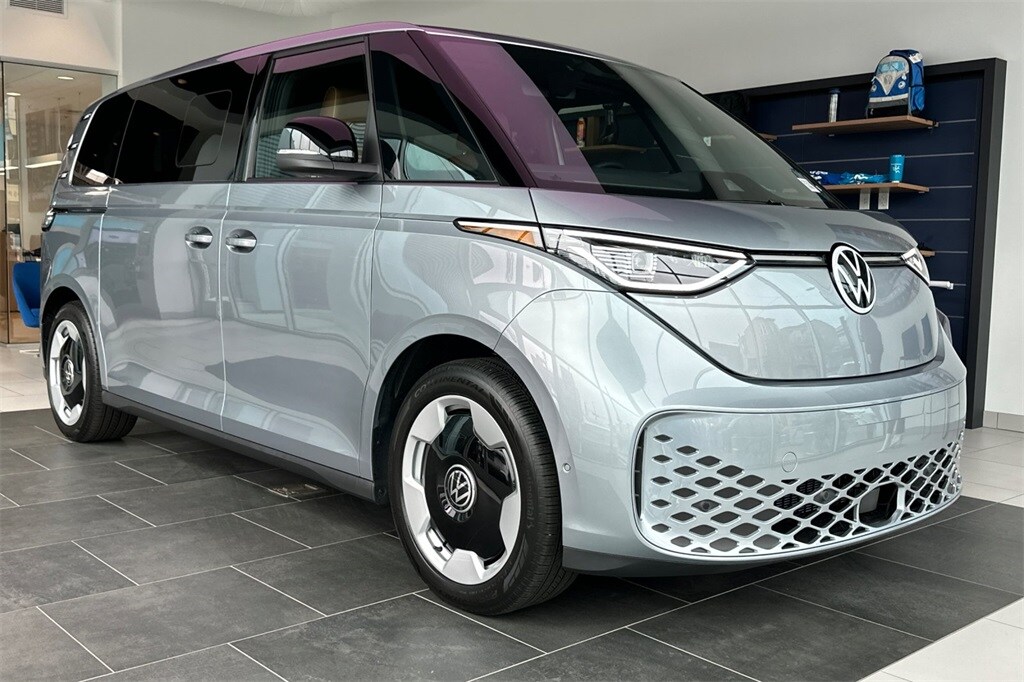 2025 Volkswagen ID. Buzz Pro S photo 2