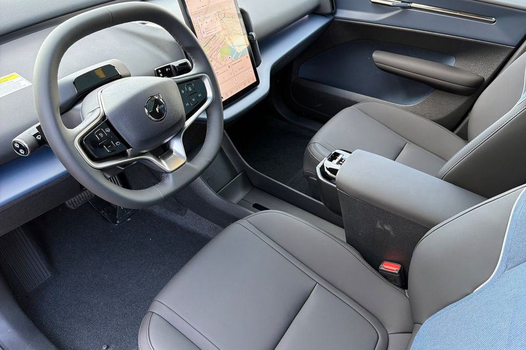 2026 Volvo EX30 Plus - Photo 10