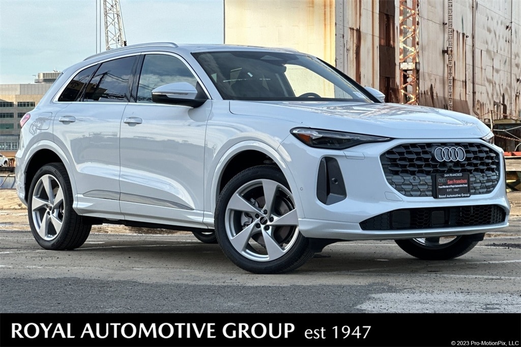 2025 Audi New Q5 Premium Plus's photo