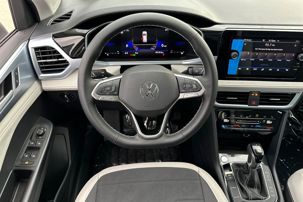 2026 Volkswagen Taos SE - Photo 11