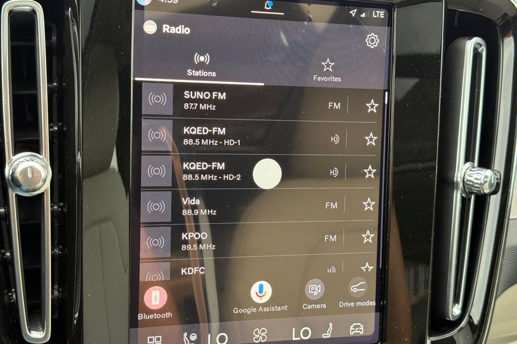 2026 Volvo XC40 Plus - Photo 18