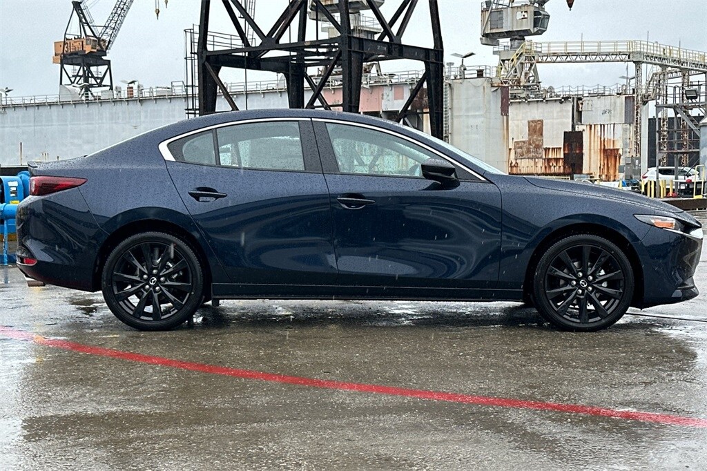 2025 Mazda Mazda3 Sedan 2.5 Select Sport photo 3