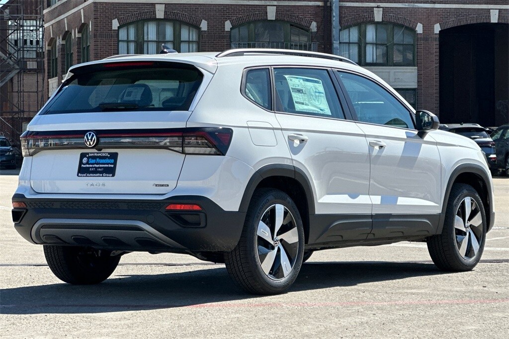 2025 Volkswagen Taos S photo 4