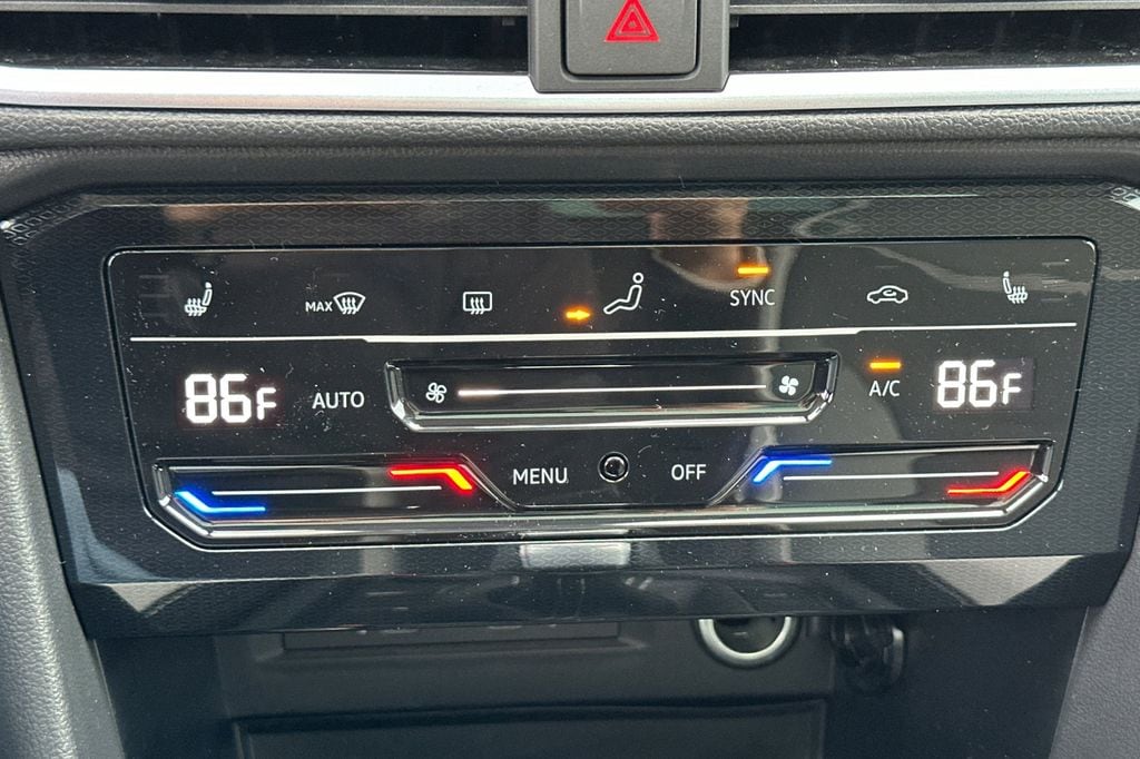 2026 Volkswagen Taos SE - Photo 18