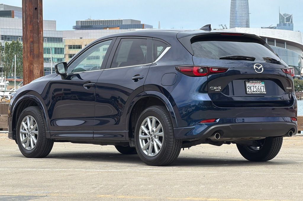 2024 Mazda CX-5 2.5 S Preferred Package photo 5