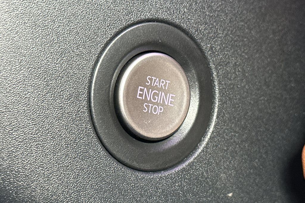 2025 Volkswagen ID. Buzz PRO S - Photo 21