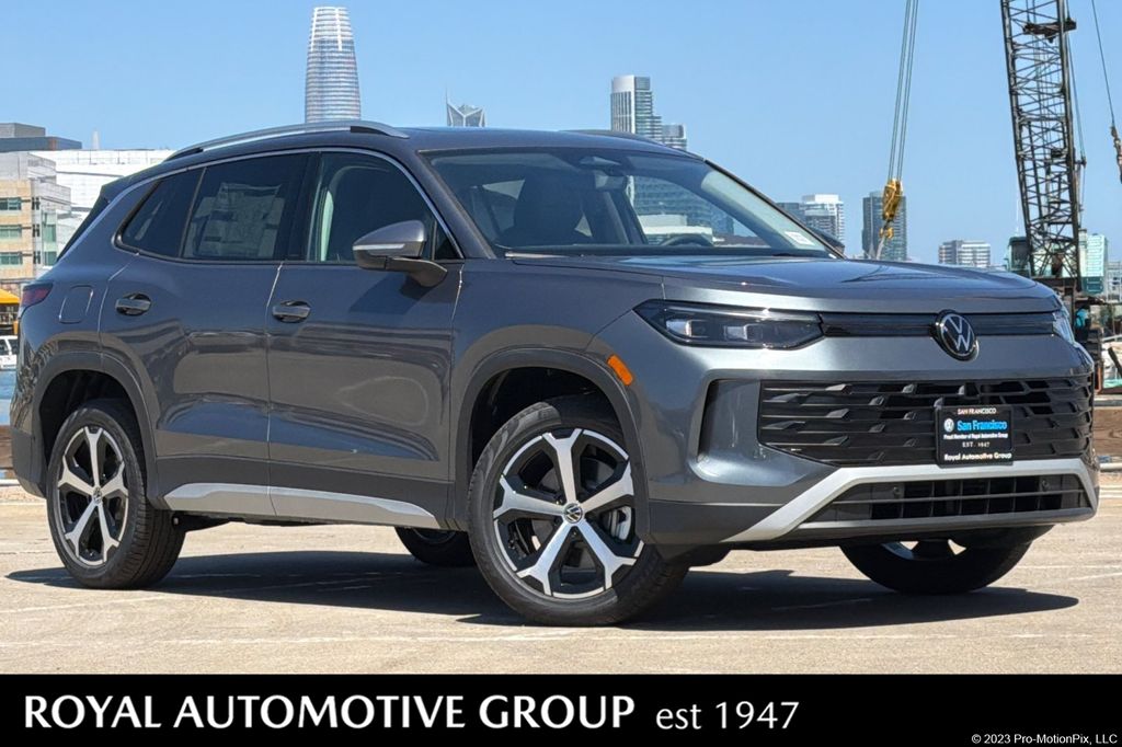 2026 Volkswagen Tiguan 2.0T SE 4Motion's photo