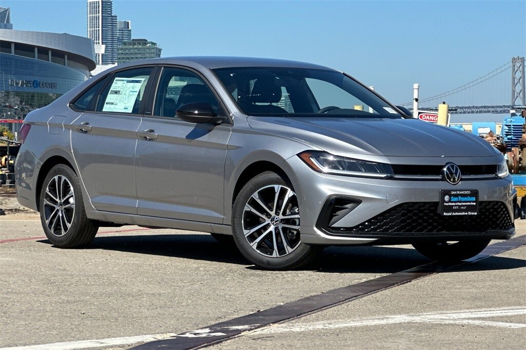 2025 Volkswagen Jetta 1.5T Sport photo 2