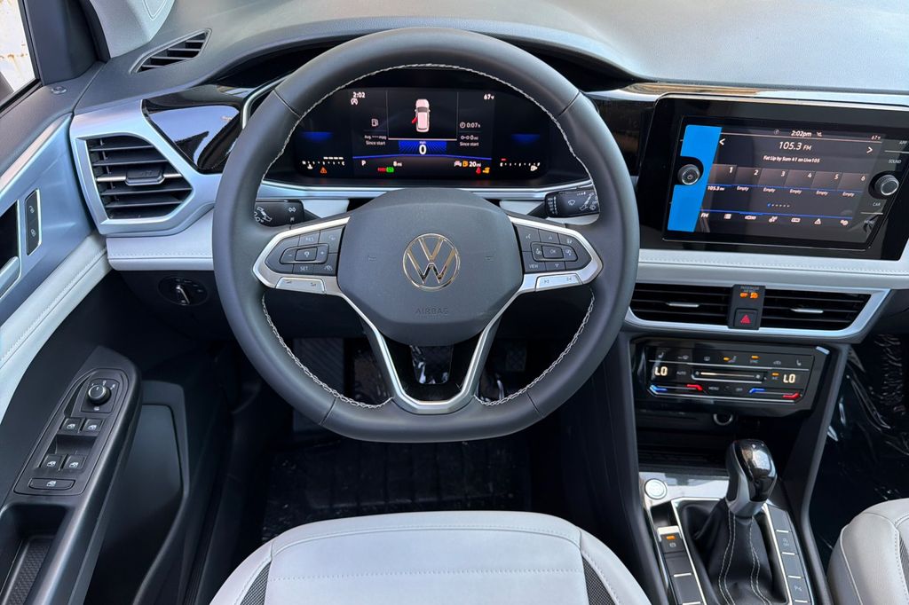 2026 Volkswagen Taos SE - Photo 14