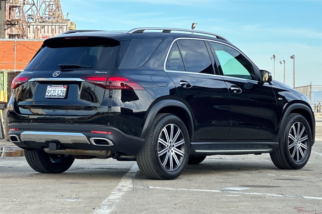 2025 Mercedes Benz GLE 450e 4MATIC photo 2